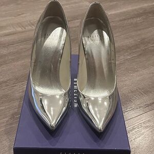 Stuart Weitzman Queen Silver Pump